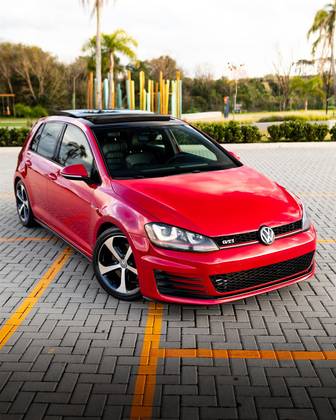 VOLKSWAGEN GOLF 2.0 TSI GTI 16V TURBO GASOLINA 4P AUTOMÁTICO VOLKSWAGEN GOLF 2.0 TSI GTI 16V TURBO GASOLINA 4P AUTOMÁTICO